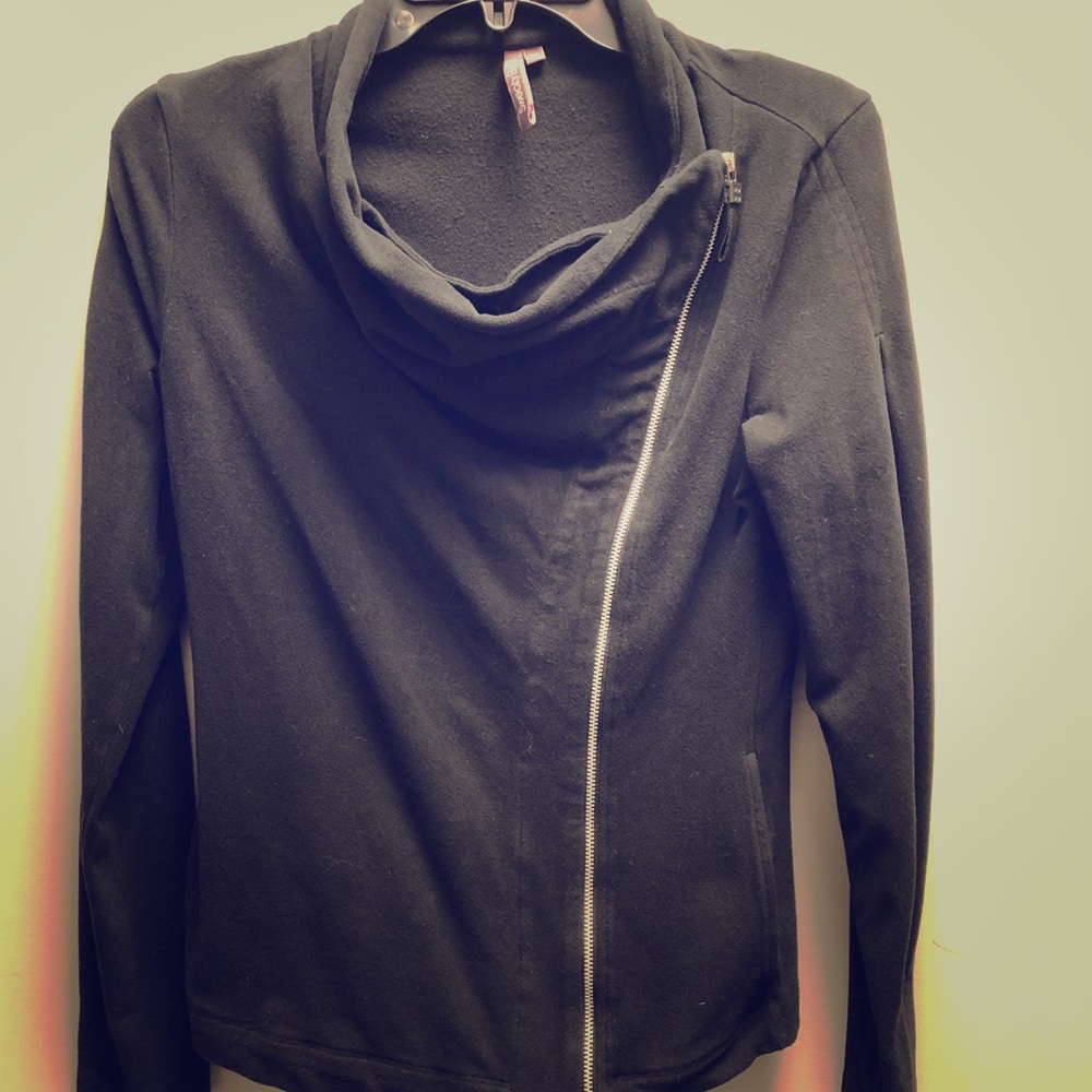 Sweaty Betty black moto side zip sweatshirt. M.